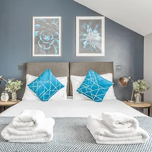 stylish-comfy-1-bed-apt-by-tent-serviced-apartments.brighton-hotels-england.com/